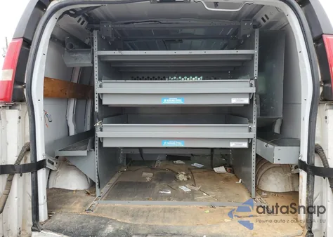 2018 Chevrolet Express G2500 z USA, uszkodzony, nr VIN 1GCWGAFP8J1189332